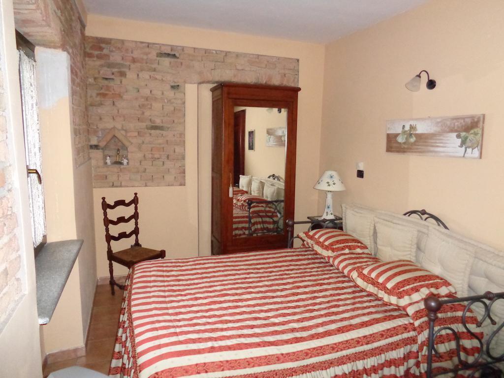 Gran Collina Villa San Damiano d'Asti Room photo